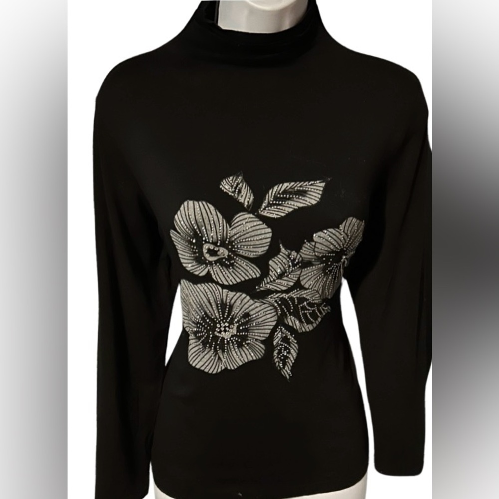 Lightweight soft mock turtleneck